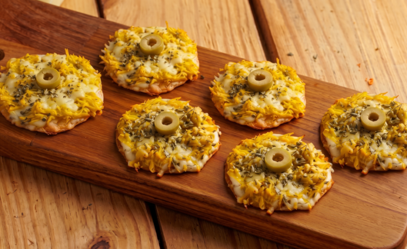 Mini Pizza de Frango com Creme Artesanal 180g (6 un)